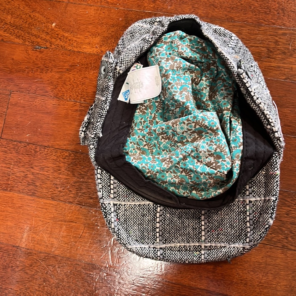 Roxy winter hat - Picture 2 of 3